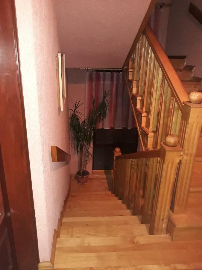 Apartman Luka Ogulin Luaran gambar