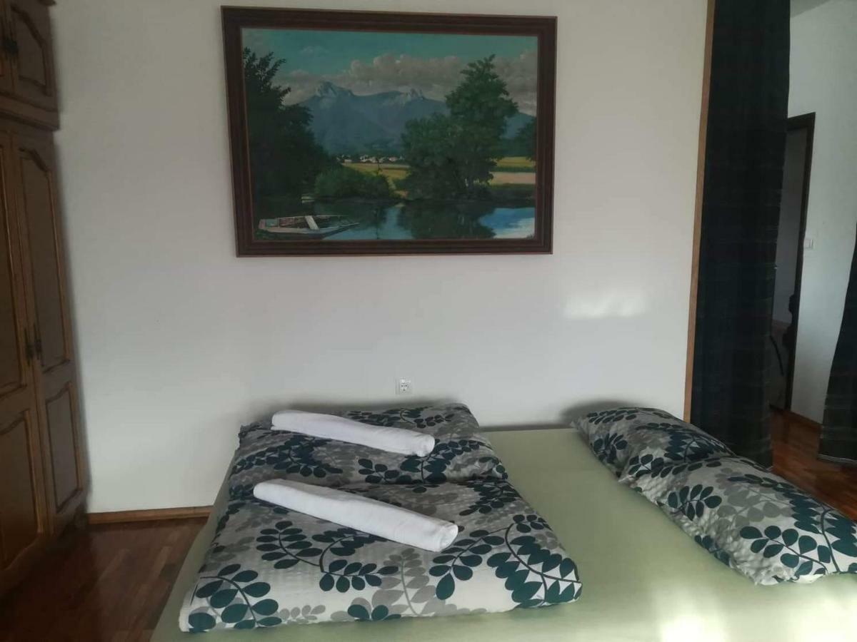 Apartman Luka Ogulin Luaran gambar